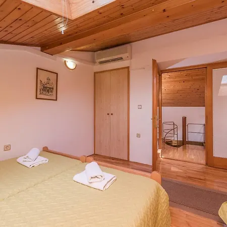 Apartment And Room Soul Of Dalmatia 3*