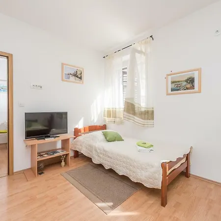 Guest house Apartment And Room Soul Of Dalmatia
